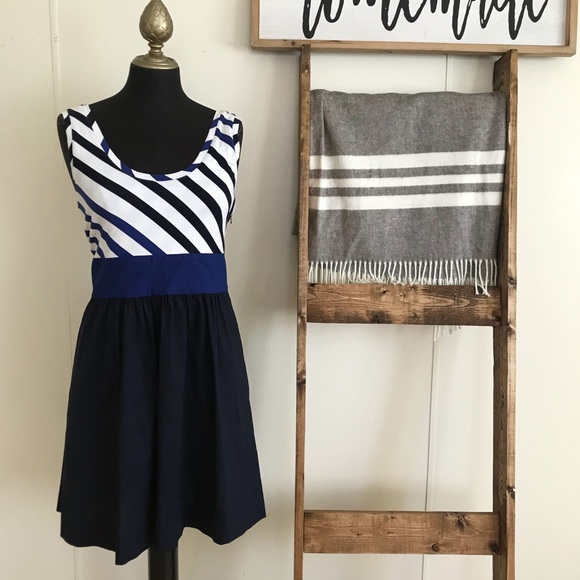 Express Dresses & Skirts - NWT Express Black Blue and White Sleeveless Dress